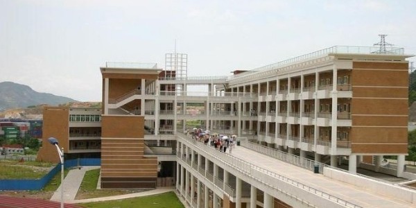 上海小學安裝空調注意事項