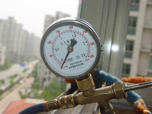 為什么中央空調要抽真空？