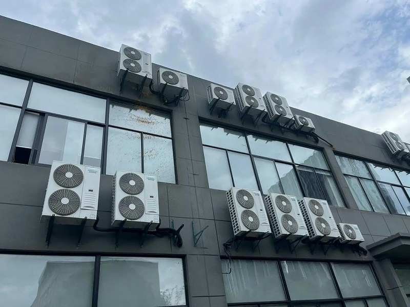 10e0b929f1c4a01b3b804f7e0730b134